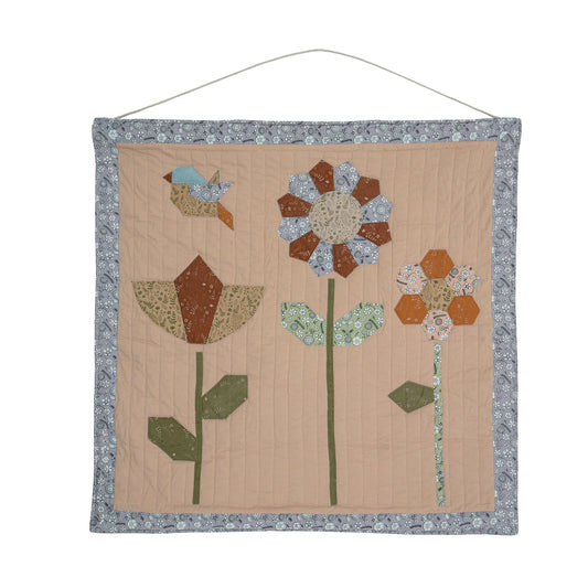 Tanne Wall Decor/Playmat