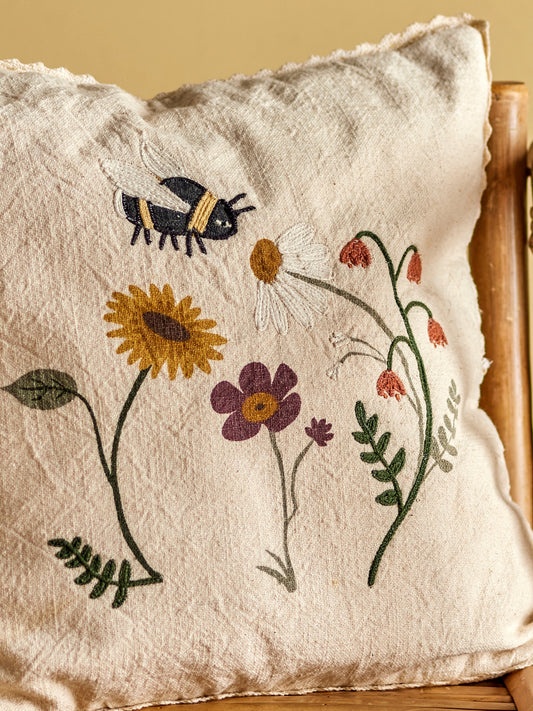 Tibbe Cushion