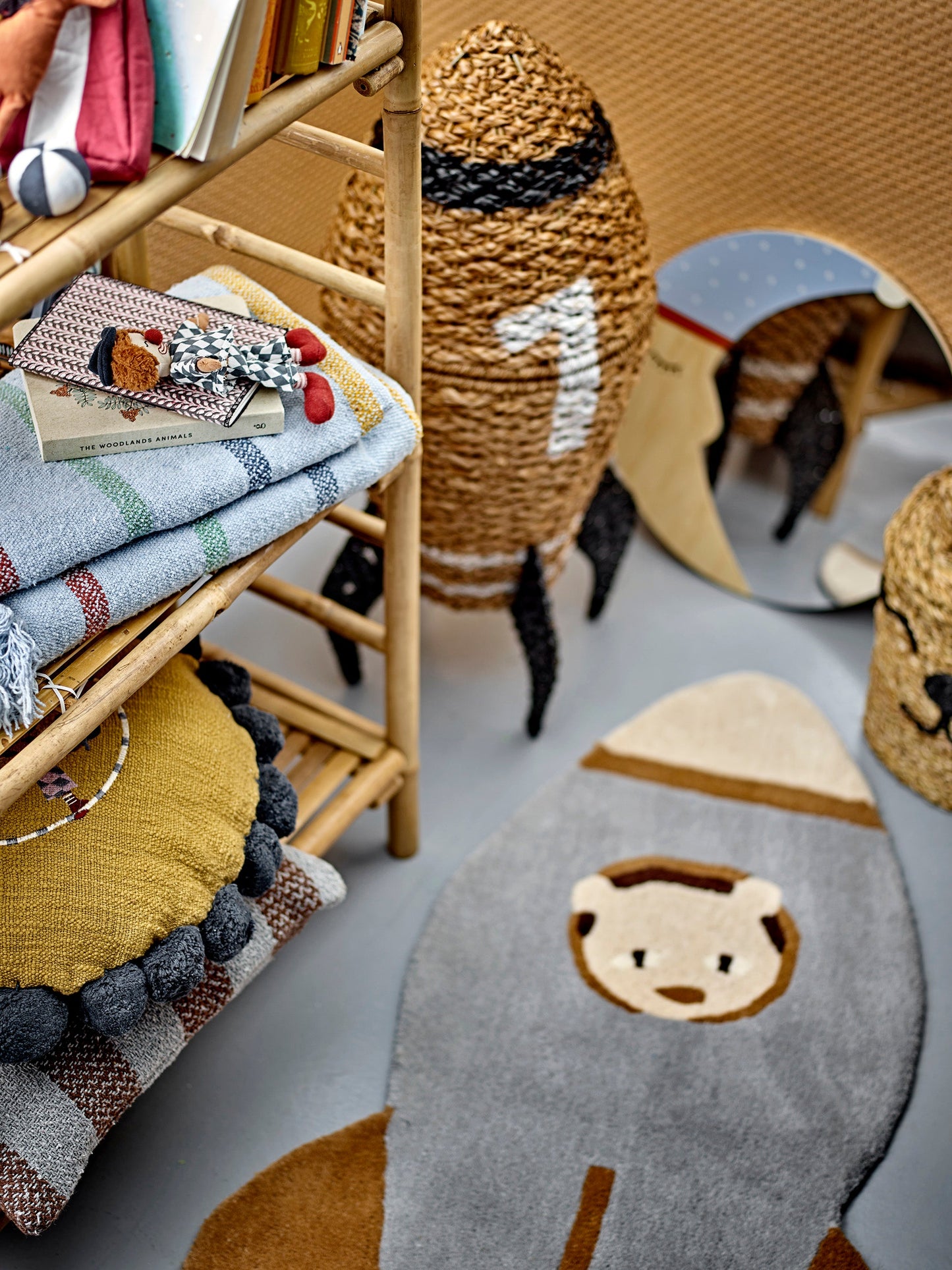 Frey Throw Blue