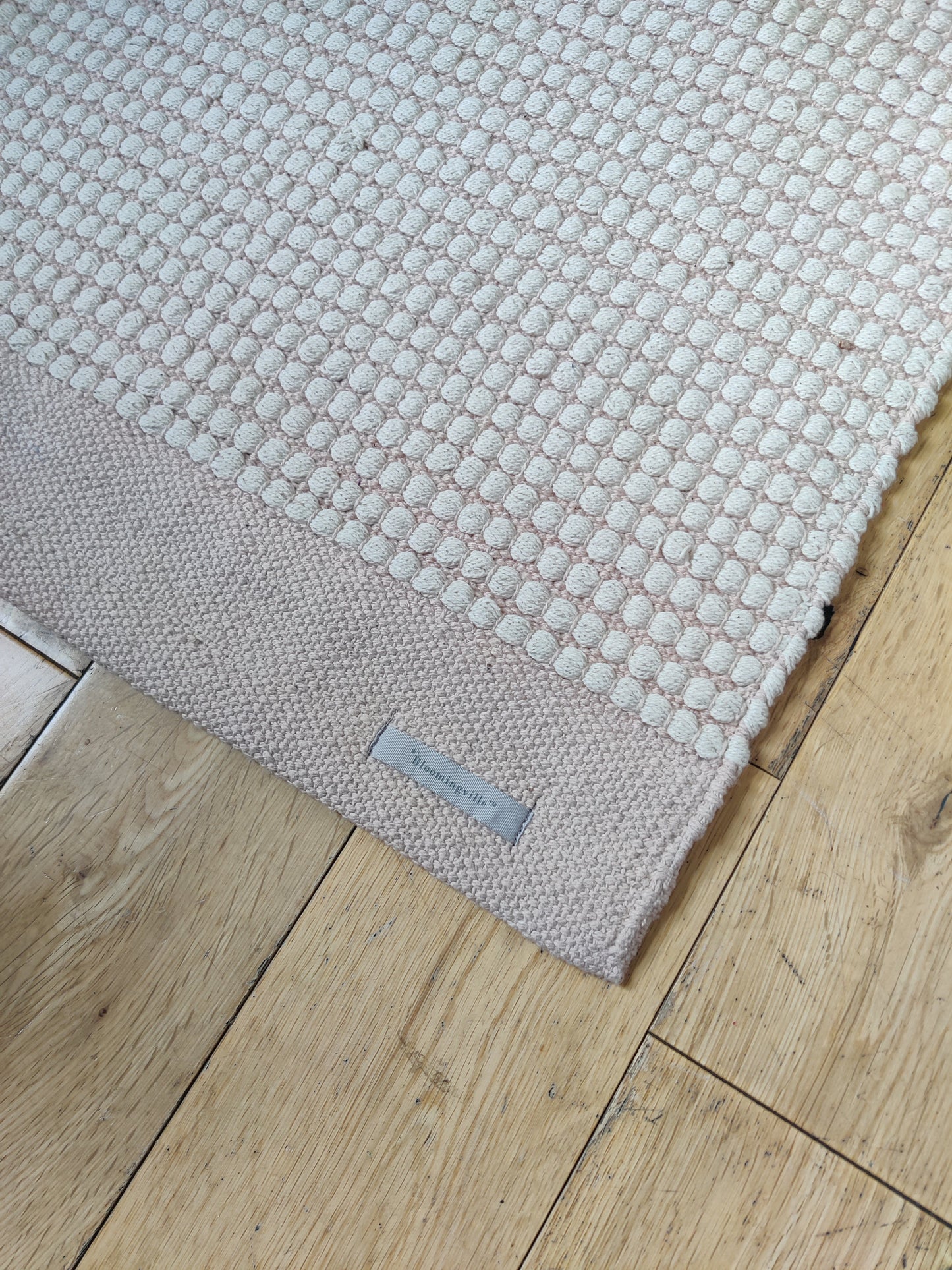 Yacin Rug